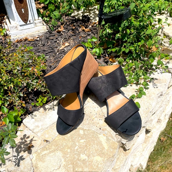 Franco Sarto, Black, Wedge Heels, Size 10 - Picture 3 of 5